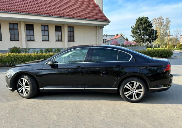 Volkswagen Passat cena 39900 przebieg: 388000, rok produkcji 2015 z Czaplinek małe 121